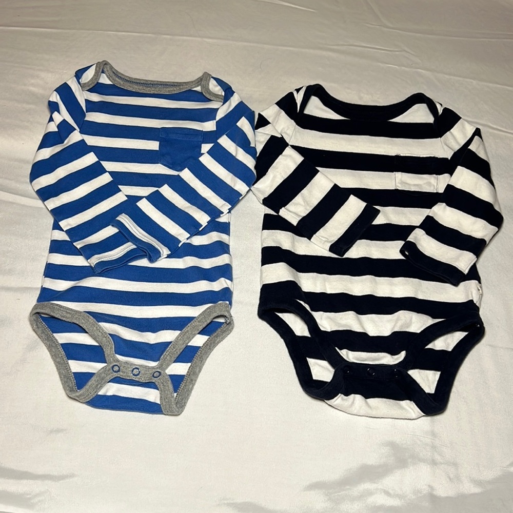Bundle of 2 Long Sleeve Onesies - 6-12 Months